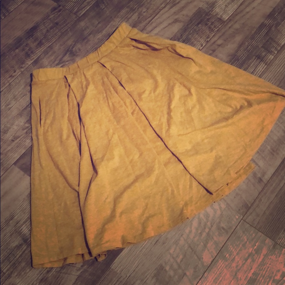 LulaRoe Skirt with pockets!